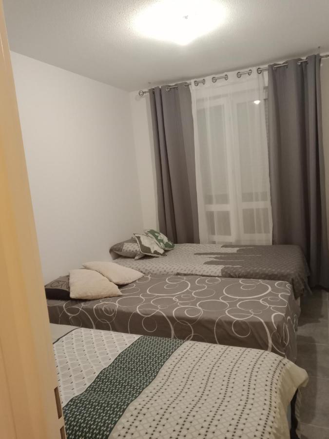 8 Rue Brise Echalas Saint-Denis  Dış mekan fotoğraf