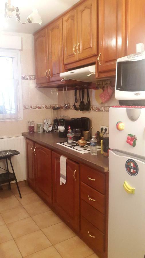 8 Rue Brise Echalas Saint-Denis  Dış mekan fotoğraf